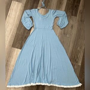 Well Dressed Wolf Maxi, Size 6, Play condition, See photos for details